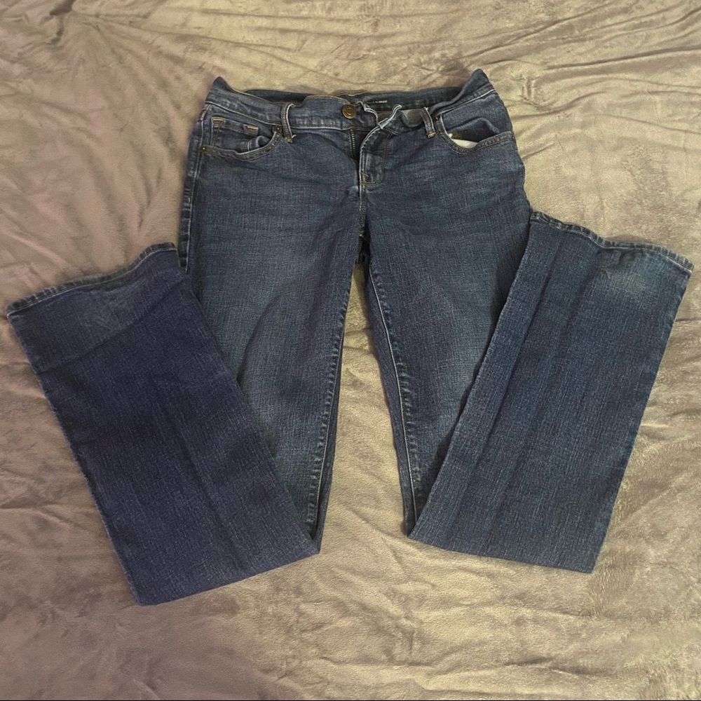 Women’s Old Navy Bootcut Mid-rise Size 2 Jeans